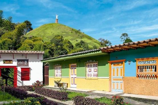 Pie de foto: Bogotá y Cartagena son los destinos que reportan mayores crecimientos en ingresos y personal ocupado durante los siete primeros meses del año.